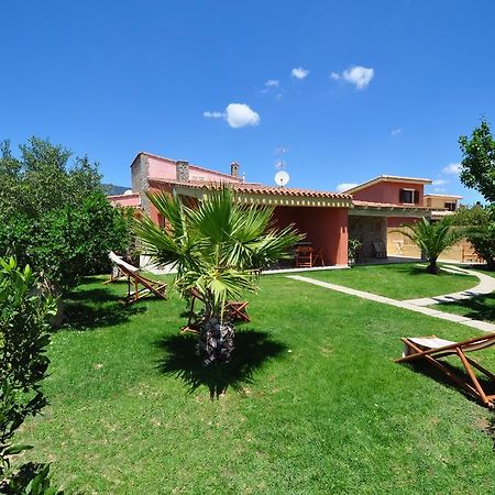 Affittacamere B&B La Villa Dei Graniti 빌라시미우스 외부 사진
