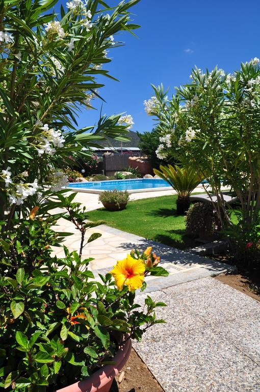 Affittacamere B&B La Villa Dei Graniti 빌라시미우스 외부 사진