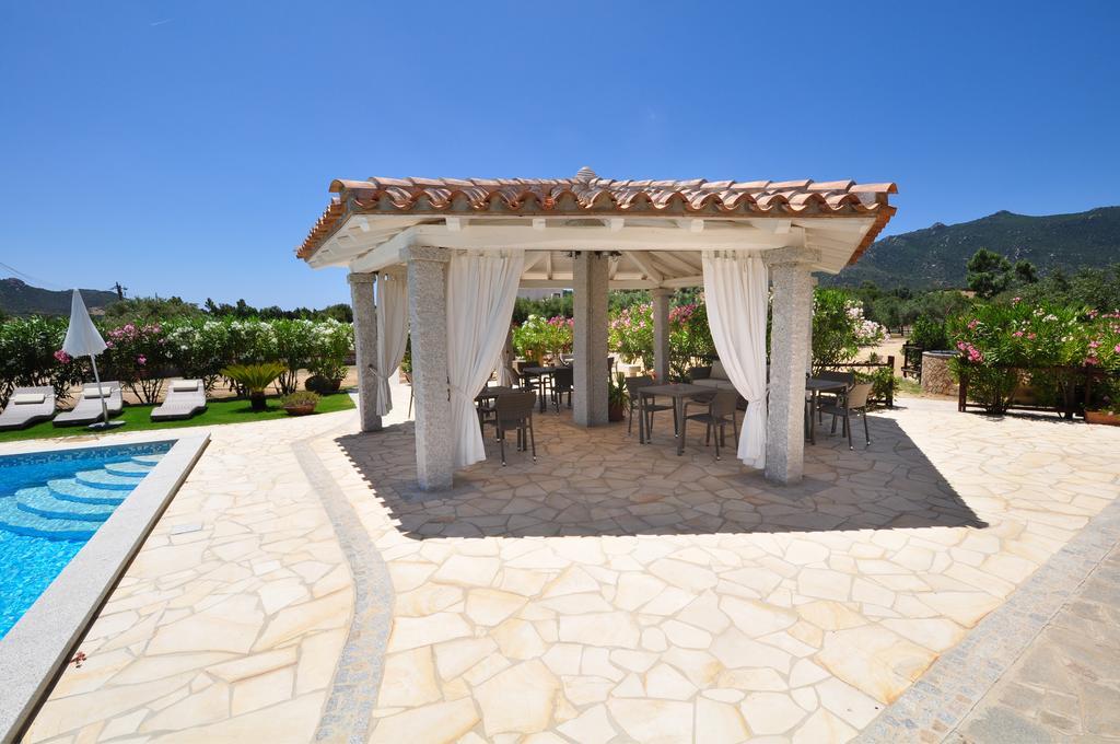Affittacamere B&B La Villa Dei Graniti 빌라시미우스 외부 사진