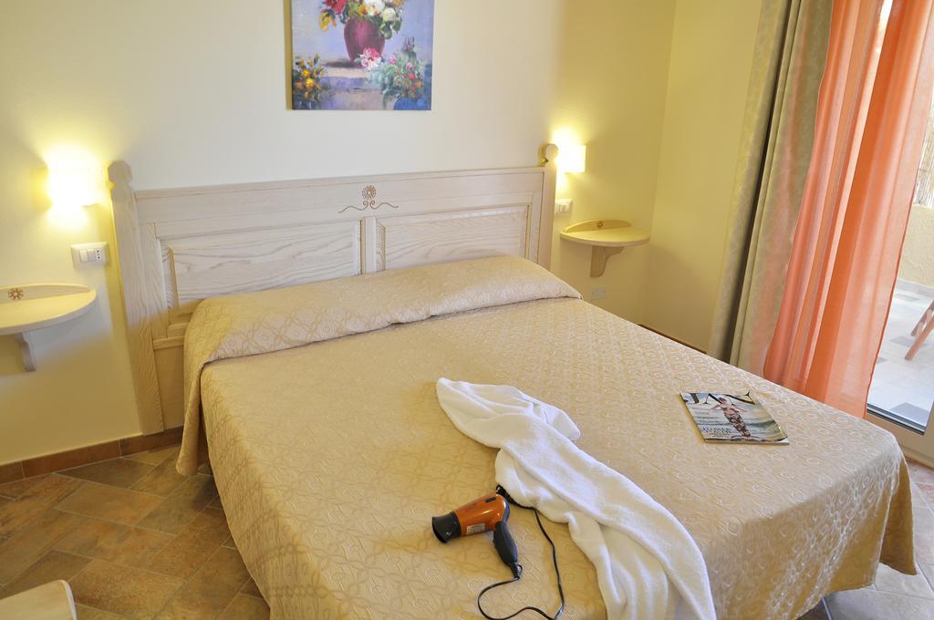 Affittacamere B&B La Villa Dei Graniti 빌라시미우스 객실 사진