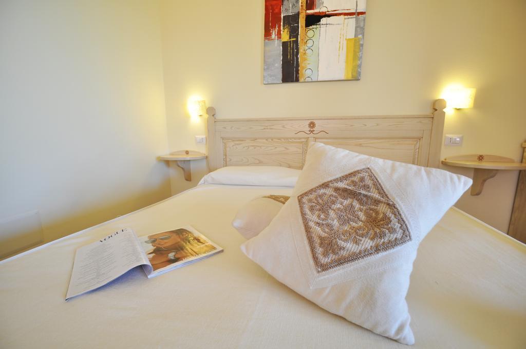 Affittacamere B&B La Villa Dei Graniti 빌라시미우스 객실 사진
