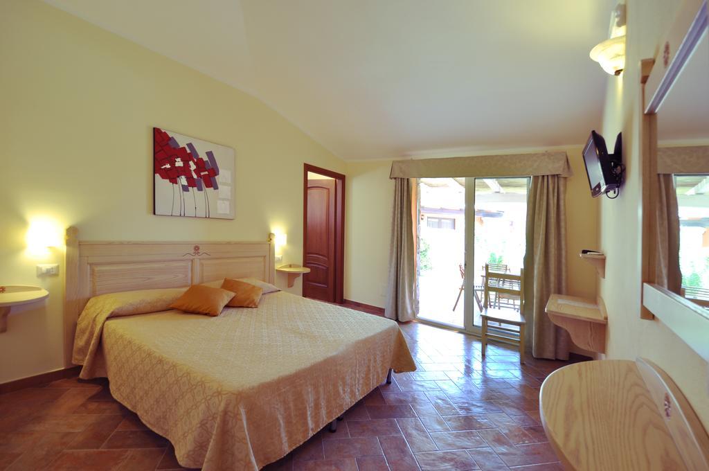 Affittacamere B&B La Villa Dei Graniti 빌라시미우스 객실 사진