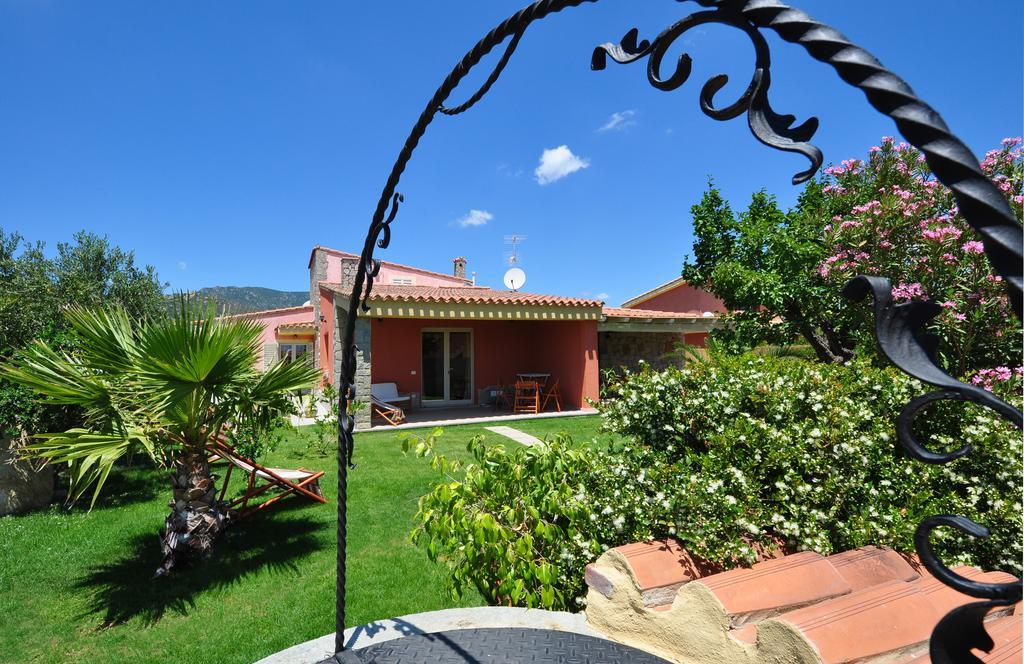 Affittacamere B&B La Villa Dei Graniti 빌라시미우스 외부 사진