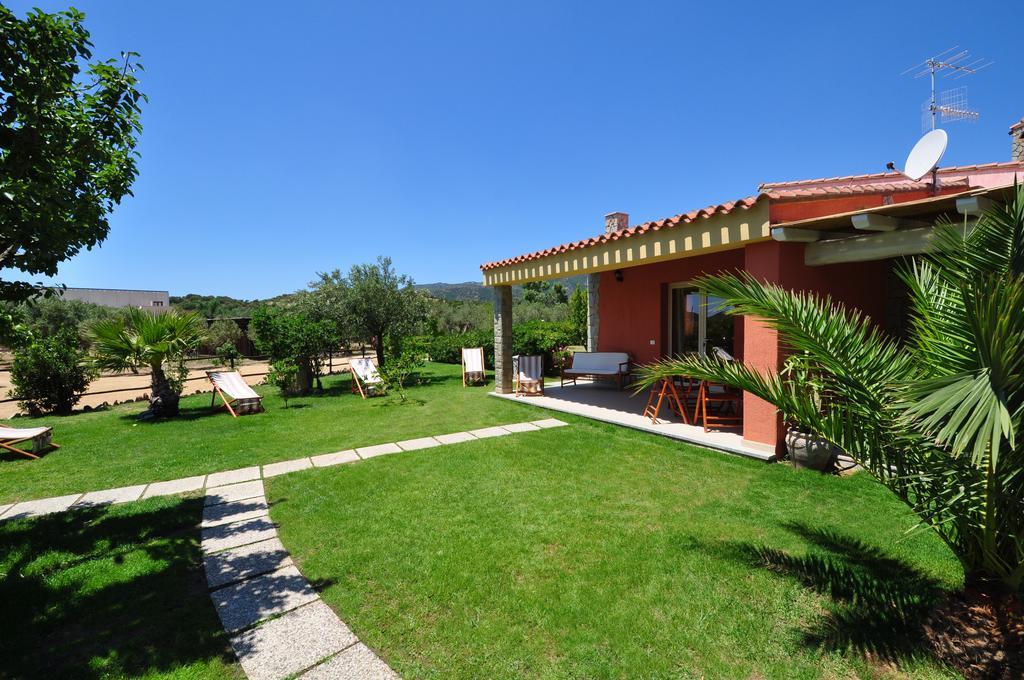 Affittacamere B&B La Villa Dei Graniti 빌라시미우스 외부 사진