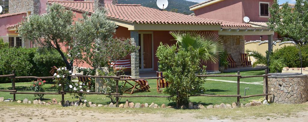 Affittacamere B&B La Villa Dei Graniti 빌라시미우스 외부 사진