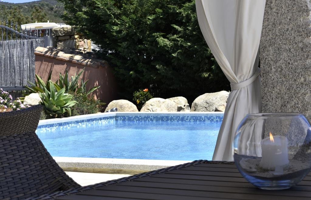 Affittacamere B&B La Villa Dei Graniti 빌라시미우스 외부 사진