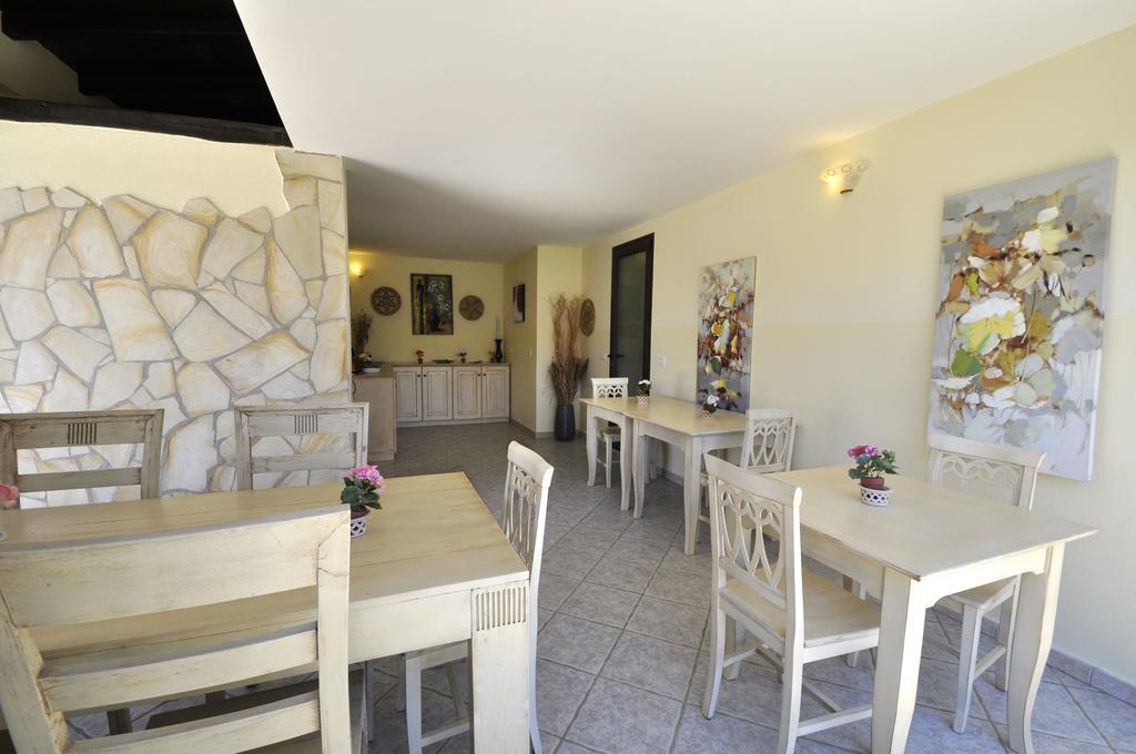 Affittacamere B&B La Villa Dei Graniti 빌라시미우스 외부 사진