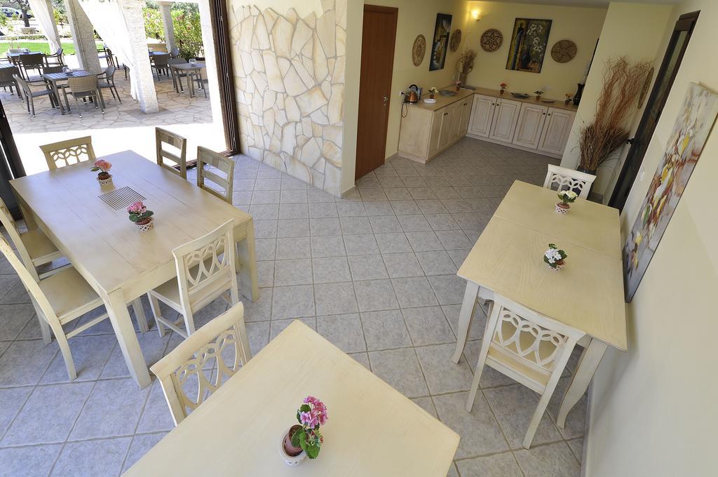 Affittacamere B&B La Villa Dei Graniti 빌라시미우스 외부 사진